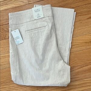 Croft & Barrow “The Tummy Control Capri” Light Tan / cream size 18. Brand New